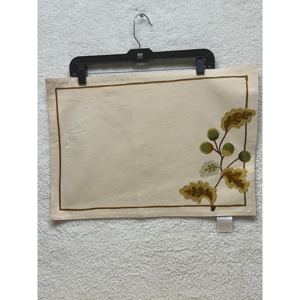 Williams Sonoma Placemats Cream Embroidered Oak Leaf Acorn Fall Set of 4